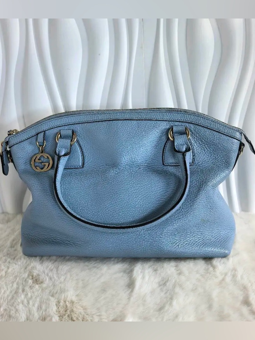 10 Gucci Interlocking Tote Blue ( Missing Long Strap)